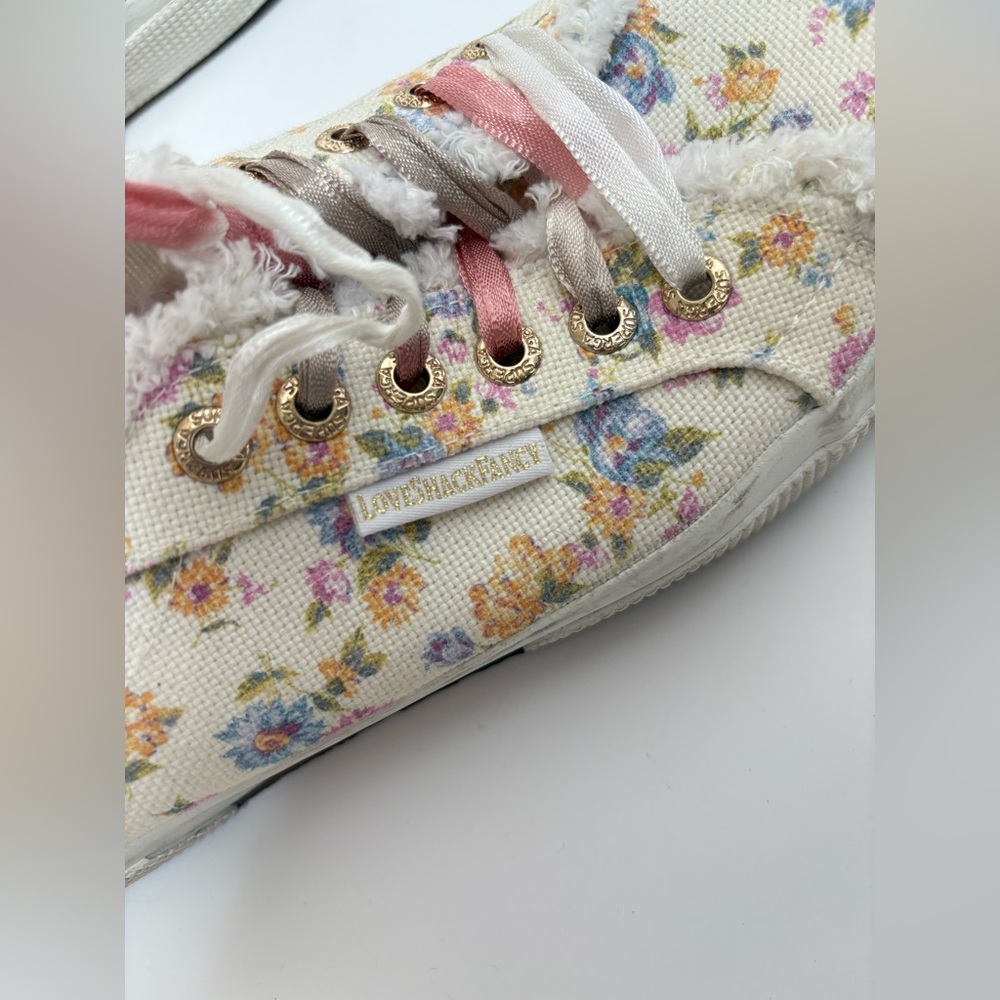 Superga White Floral Canvas Low Top Lace-Up Sneakers Logo Accent Rubber Sole 9.5 - Picture 4 of 10